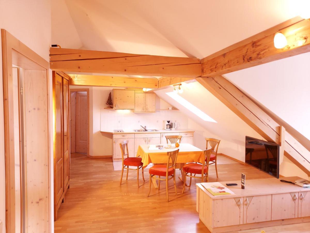 קולה איזארקו Residence Zum Theater מראה חיצוני תמונה